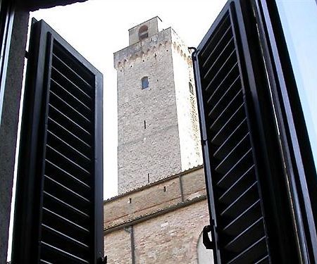 Casa De' Potenti Hotel San Gimignano Exterior foto