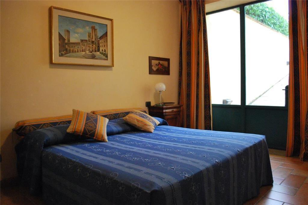 Casa De' Potenti Hotel San Gimignano Habitación foto
